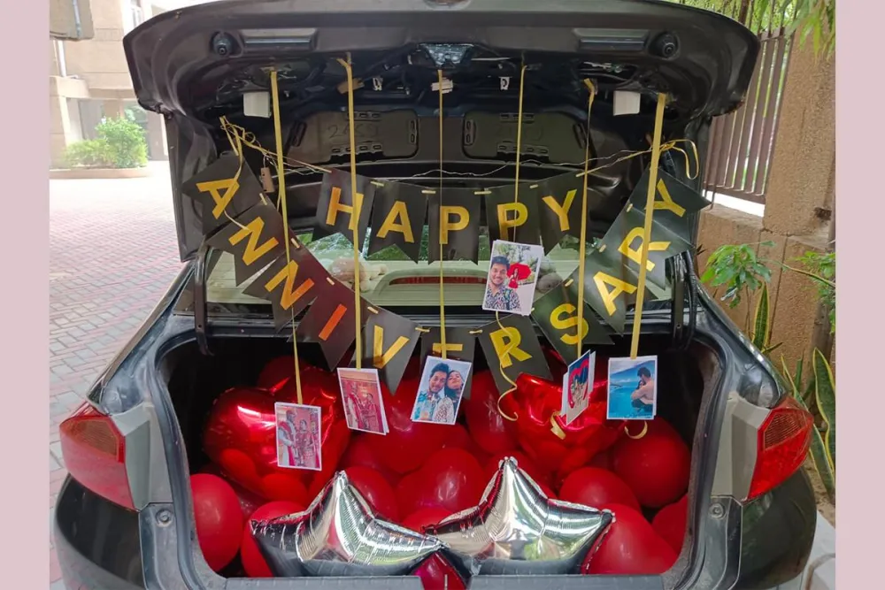 Car dikki anniversary surprise decoration setup by AA Decorator Panchkula